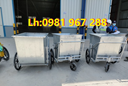 xe thu gom rác 3 bánh bằng tôn.jpg